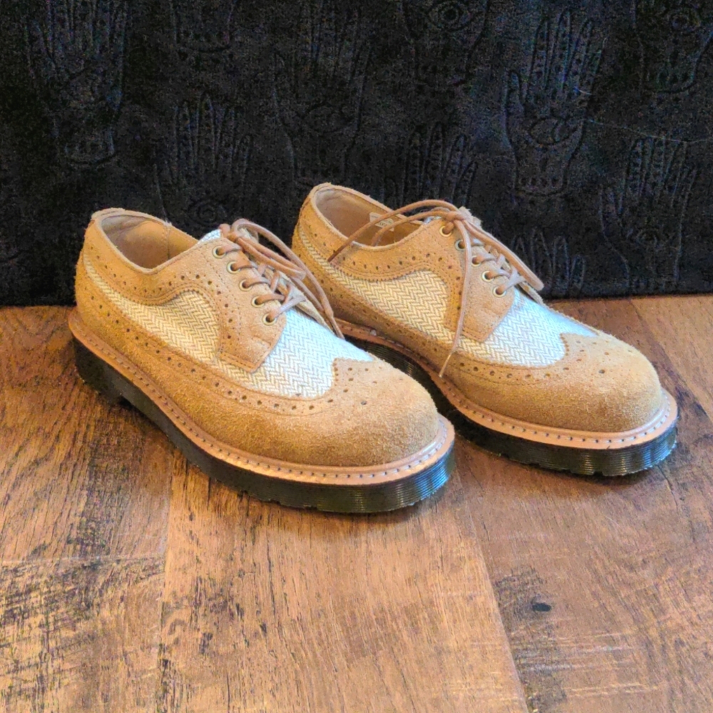 NWOT Dr. Martens 3989 - Picture 2 of 6